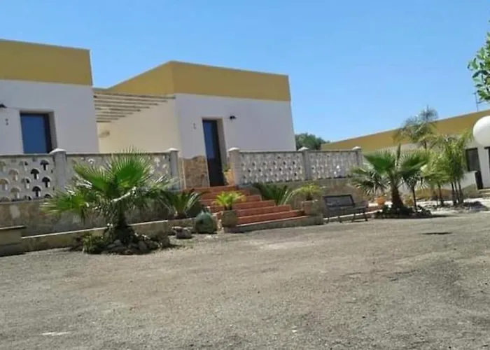 Piccolo Ξενοδοχείο με διαμερίσματα 3*